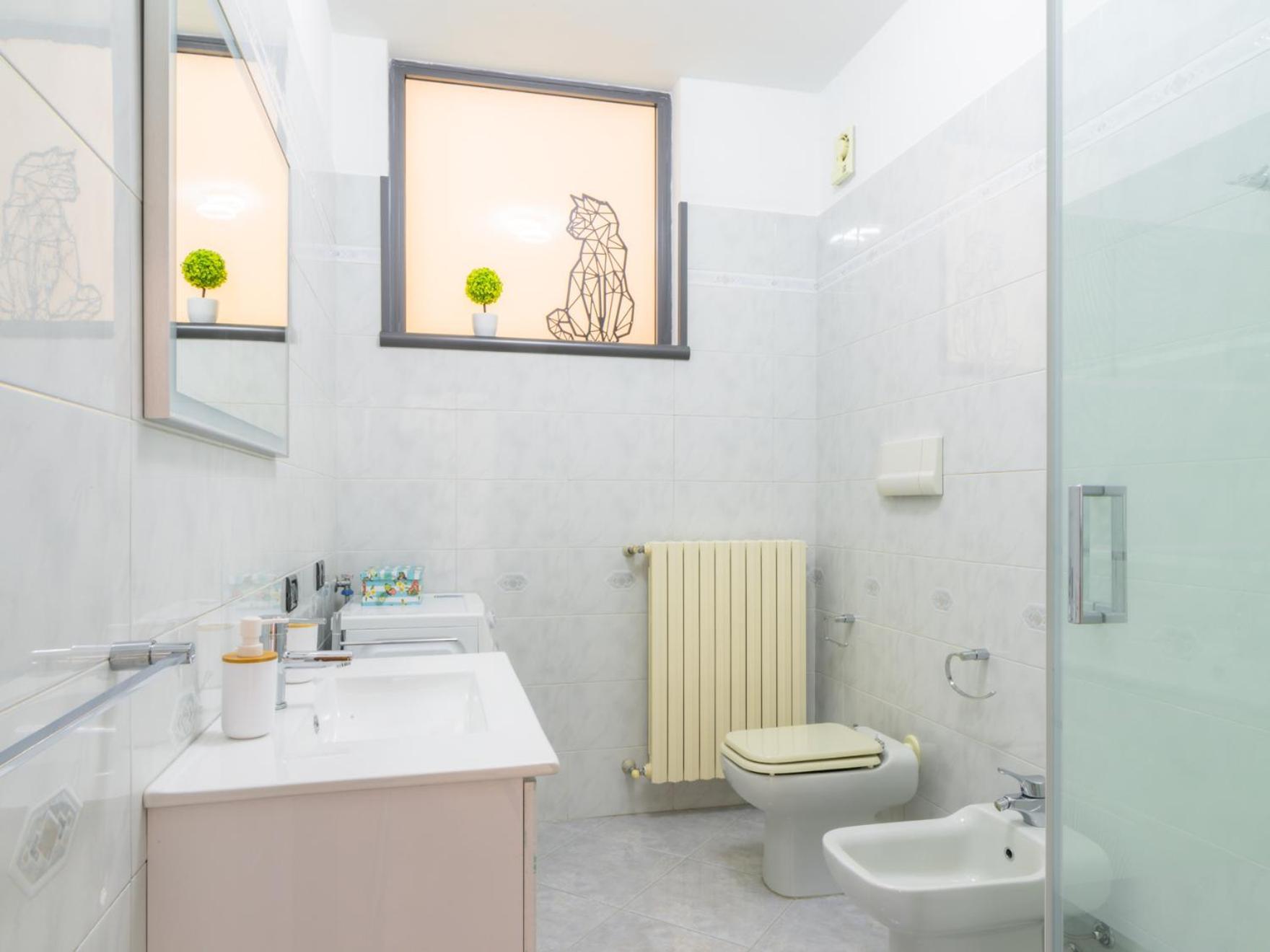 Appartamento [Bergamo-Università] Wi-Fi, Netflix, Modern house Esterno foto